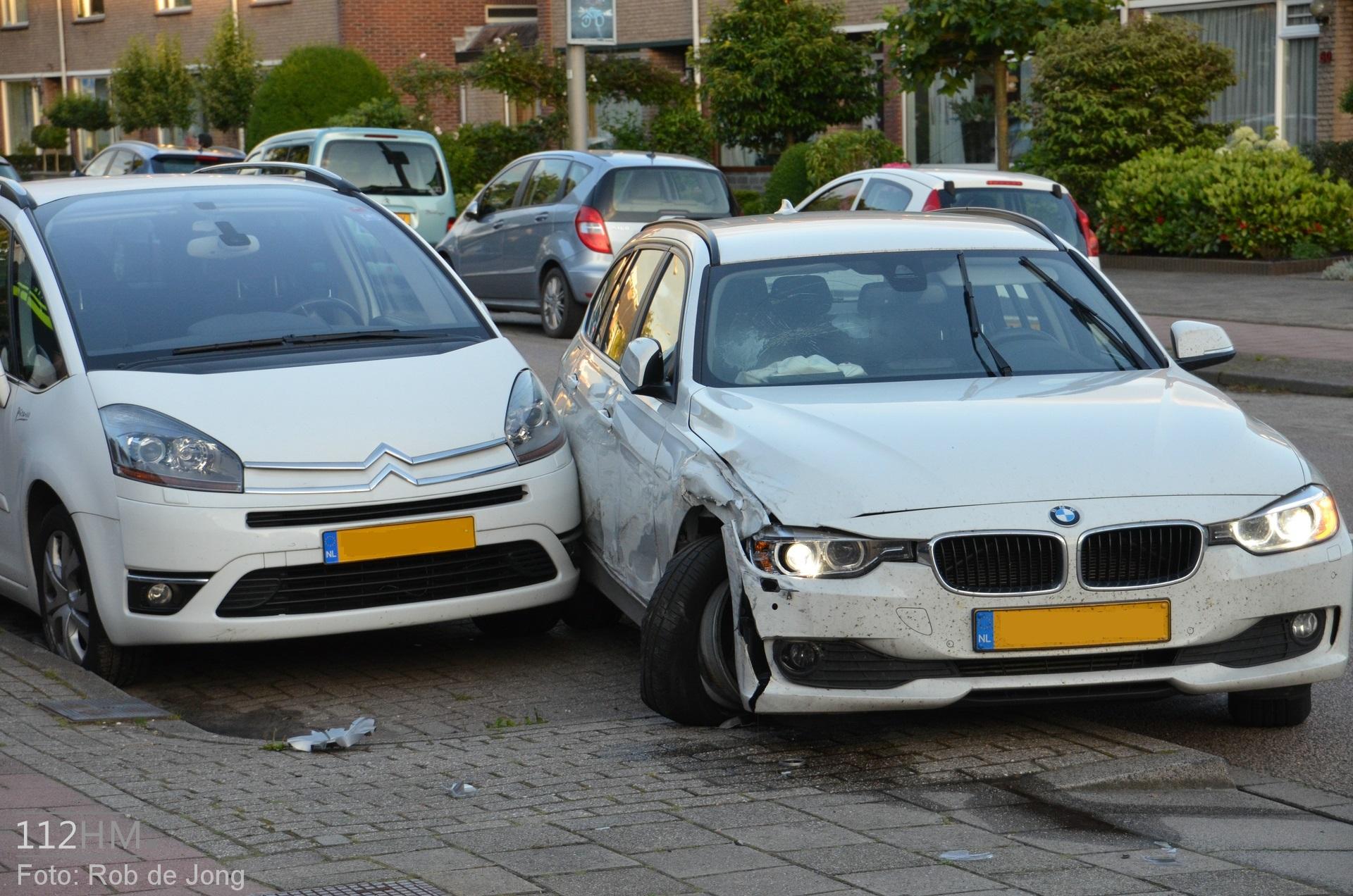 Ongeval met geparkeerde auto's Beethovenlaan WDN 02