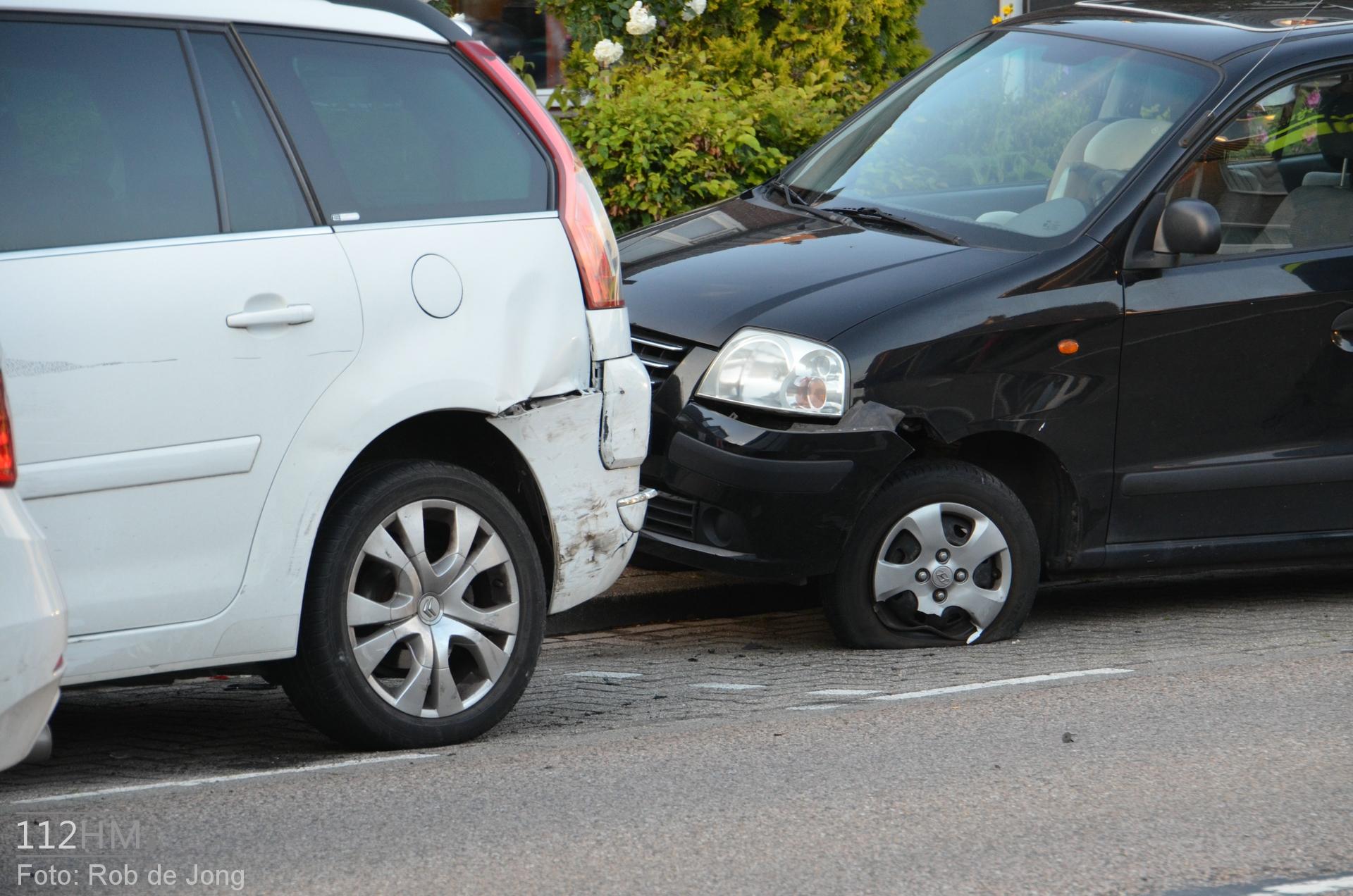 Ongeval met geparkeerde auto's Beethovenlaan WDN 04