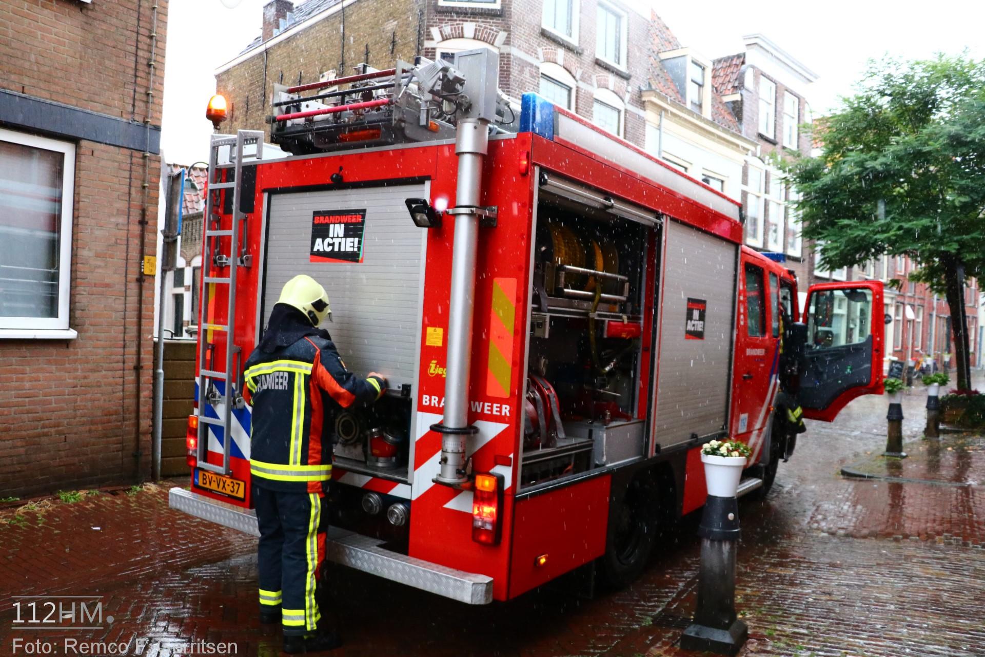 16-10-02-prio-1-woningbrand-robaarstraat-gouda-12-112hm-nl