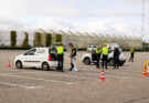 Politie houdt grootschalige verkeerscontrole op ITC terrein in Hazerswoude